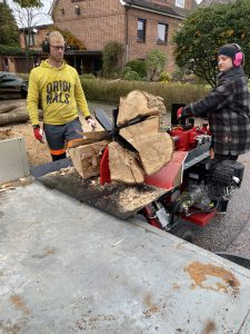 Holzspalter mieten Hamburg GROWI Waagrechtspalter GSW 12 K 7 Benzin Turbo 2P 13 PS zu mieten Raum Hamburg bei SanniderHolzwurm